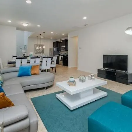 Amazing 6 Bedroom 4.5 Bath Windsor at Westside Resort Pool Home
